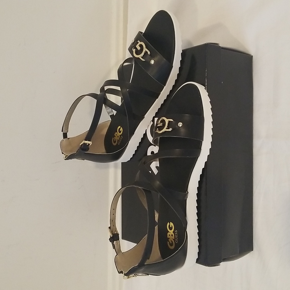 NWOT! GBG Guess Black Leather Gladiator Sandals - Picture 4 of 6